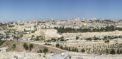 «La casa dove sono i sepolcri dei miei padri»